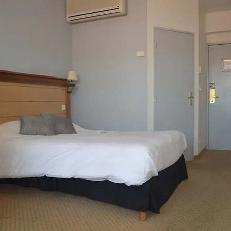 Hotell The Originals Artyster Ferrand 3*