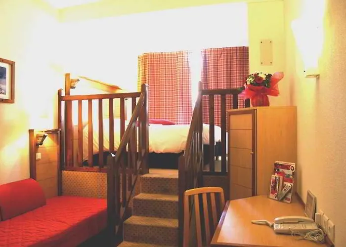 The Originals Artyster Ferrand מלון 3*